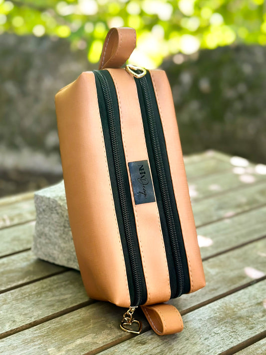 Etui mit zwei Fächer